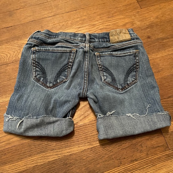 Hollister shorts - Picture 2 of 10